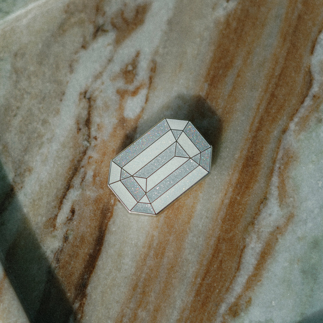 The Crown Jewel Needle Minder