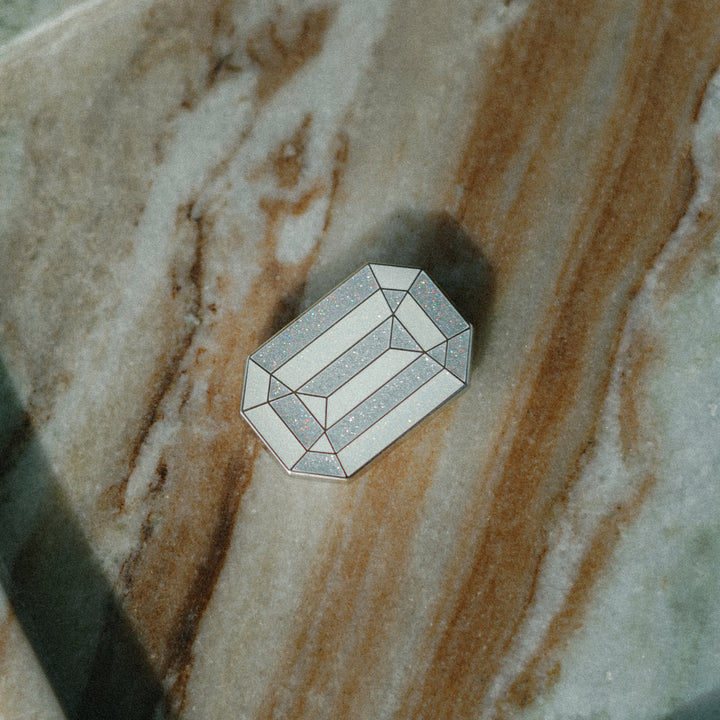 The Crown Jewel Needle Minder